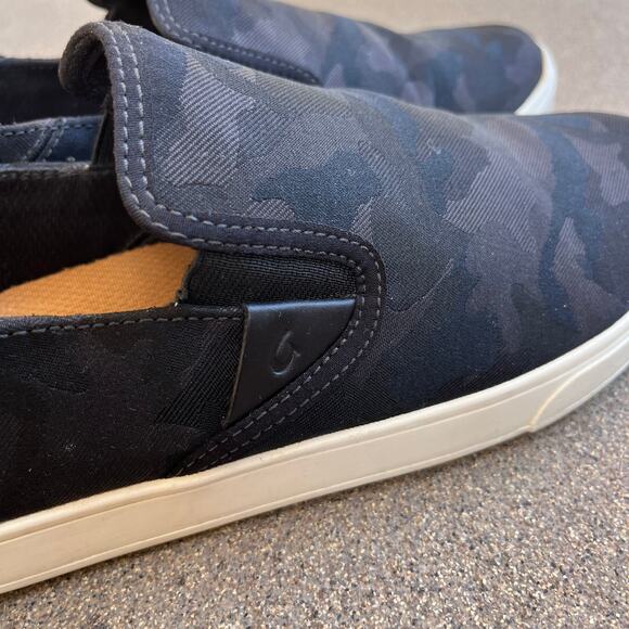 OluKai Pehuea Pa'I Camo Sneaker Women 11 Black On Black Convertible Lava Rock - Picture 2 of 10